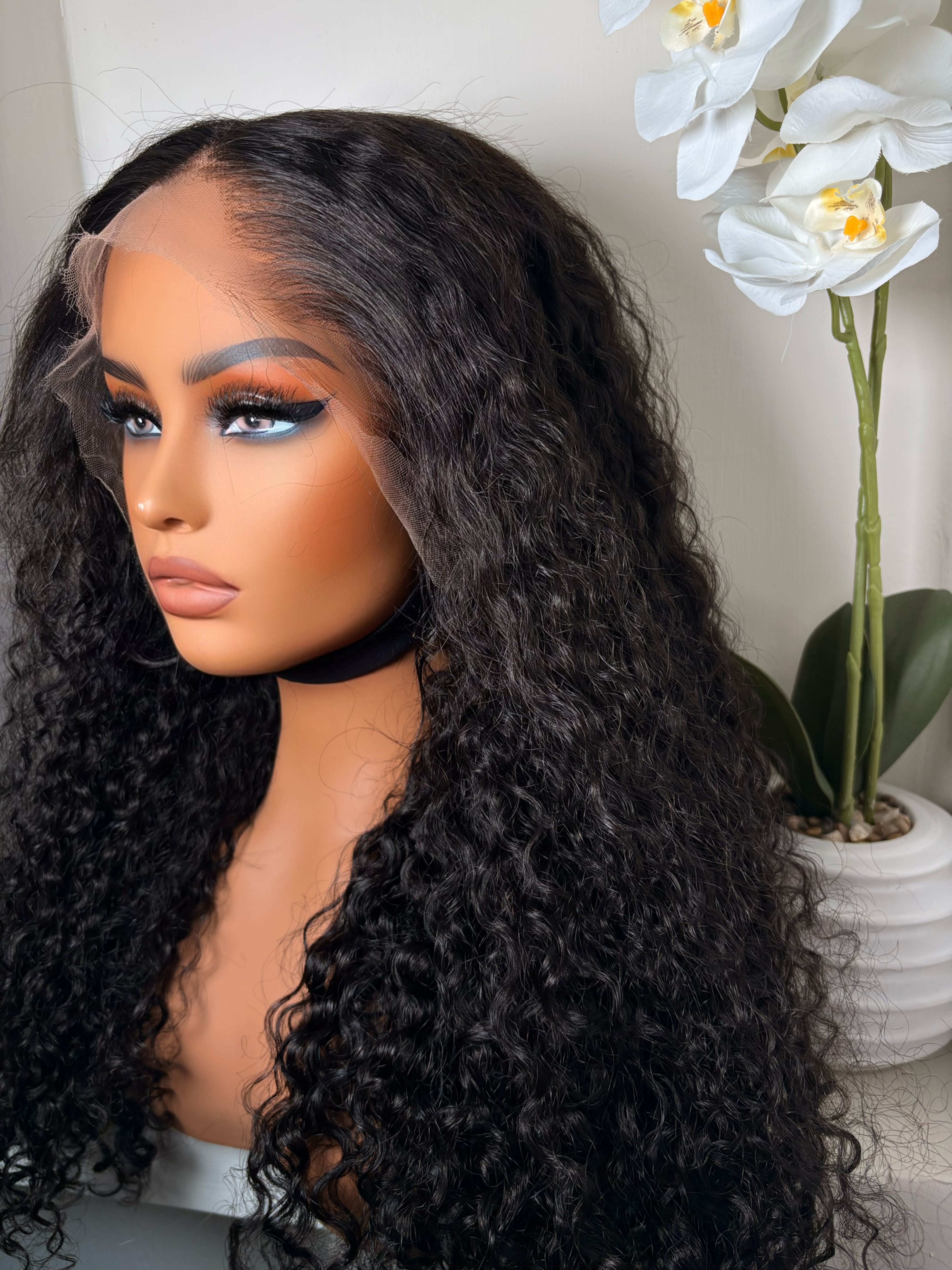 20 inch deep curly low hair line